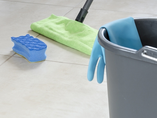 Como adaptar a limpeza da casa ao momento que estamos vivendo? 