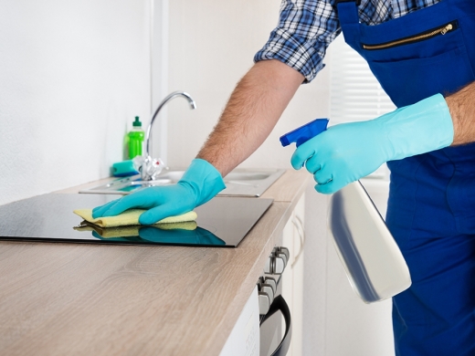 Cortinas e estofados exigem cuidados especiais em tempos de pandemia